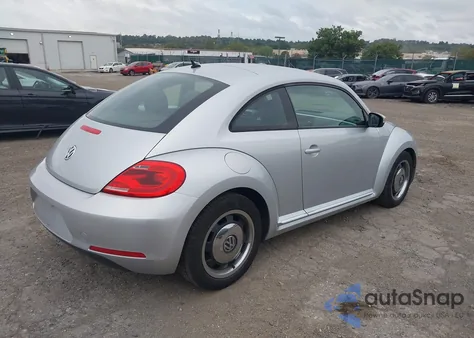 2012 Volkswagen Beetle 2.5L z USA, uszkodzony, nr VIN 3VWJP7ATXCM628289